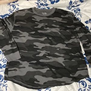 Long sleeve camo